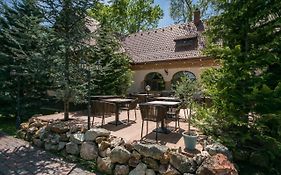 Platan Garden Rooms & Restaurant